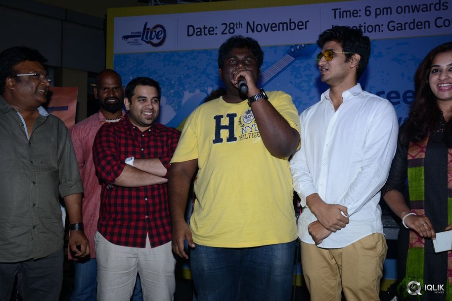 Shankarabharanam-Movie-Flash-Mob-at-Inorbit-Mall